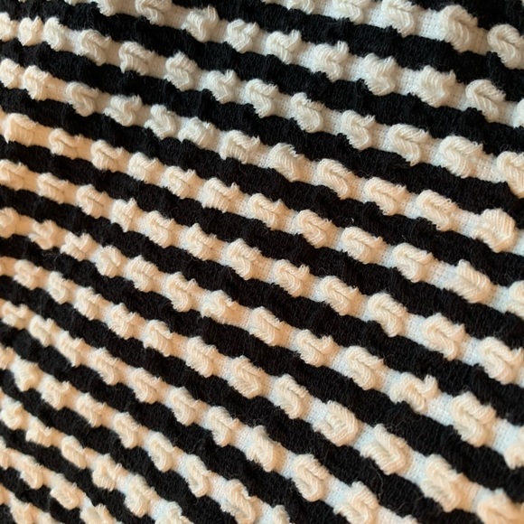 Black & White Stripe blouse - Picture 5 of 9